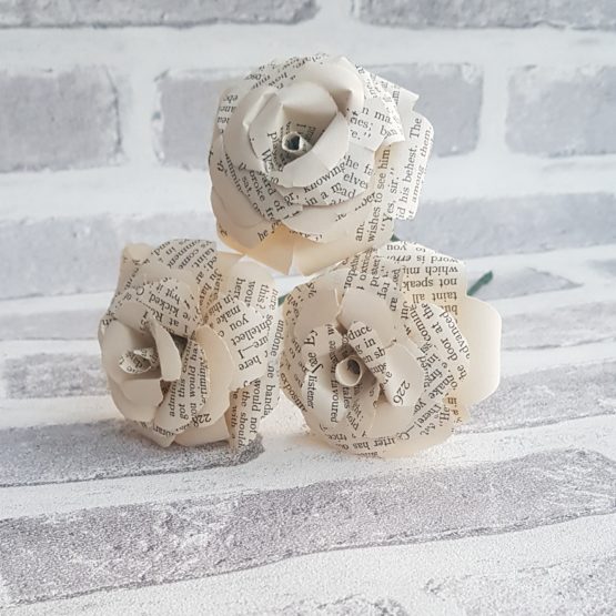 Vintage Book Rose (bouquet of 3) - Image 3